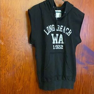 No sleeve hoodie